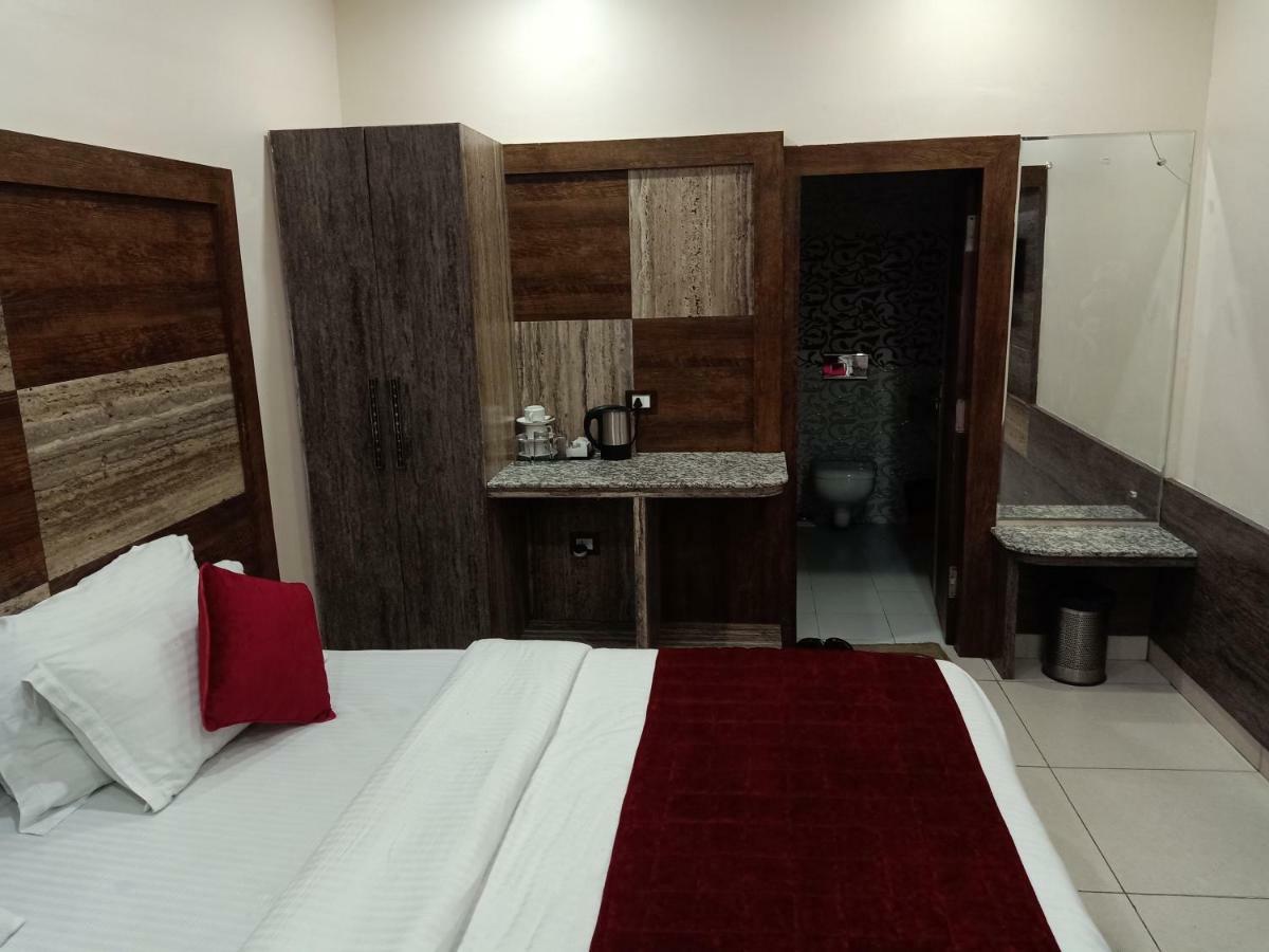 Hotel King Castle Dharamshala Extérieur photo